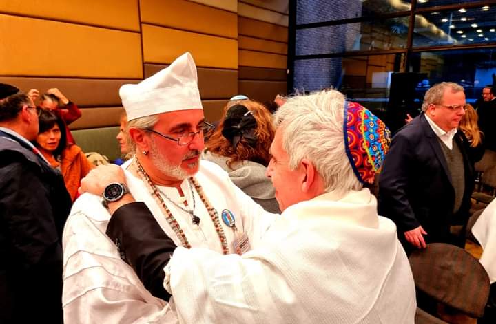 El Oluwo Leonardo Allegue, Presidente  de A.S.R.A.U. participo de ceremonia de ordenación Rabínica.